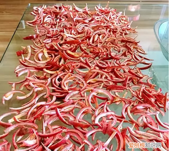 百香果皮和什么炒好吃 百香果皮的吃法和做法窍门