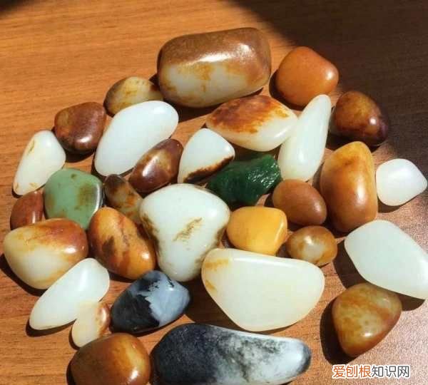 假玉石怎么做出来的，玉石做假的方法有几种类型