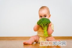 宝宝头发稀少是缺钙吗 ，宝宝头发不好是不是缺钙