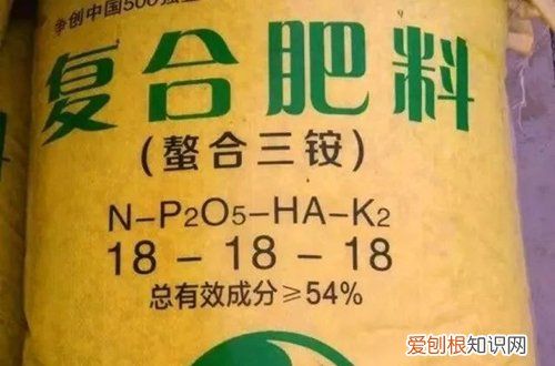图 养花适用什么样的复合肥 复合肥可以用来养花吗