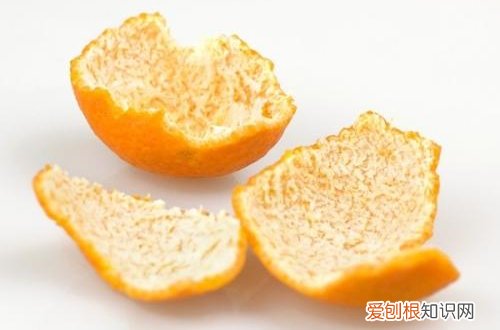 橘子皮可以当花的肥料吗 橘子皮可以养花吗，可以用橘子皮来养花做花肥，让花卉长得美美的