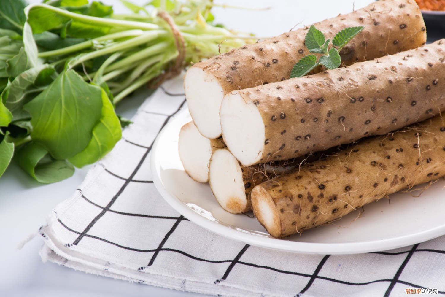 山药怎么生长是横着长 山药怎么种才是直的,山药怎么种长得大