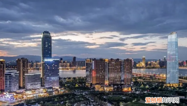 江西育华学校怎么进，南昌少春中学多少分录取