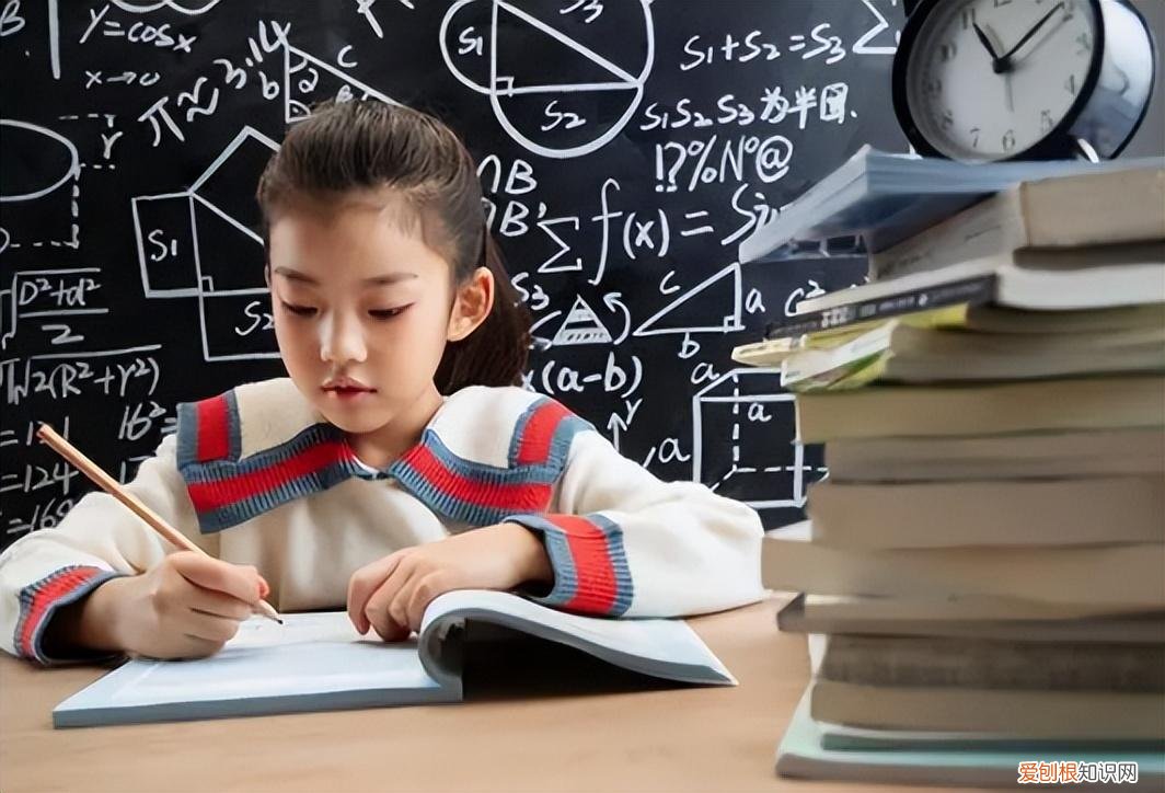 宝宝是个快乐孩子的说说，别再快乐育儿了，优秀的孩子都是管出来的