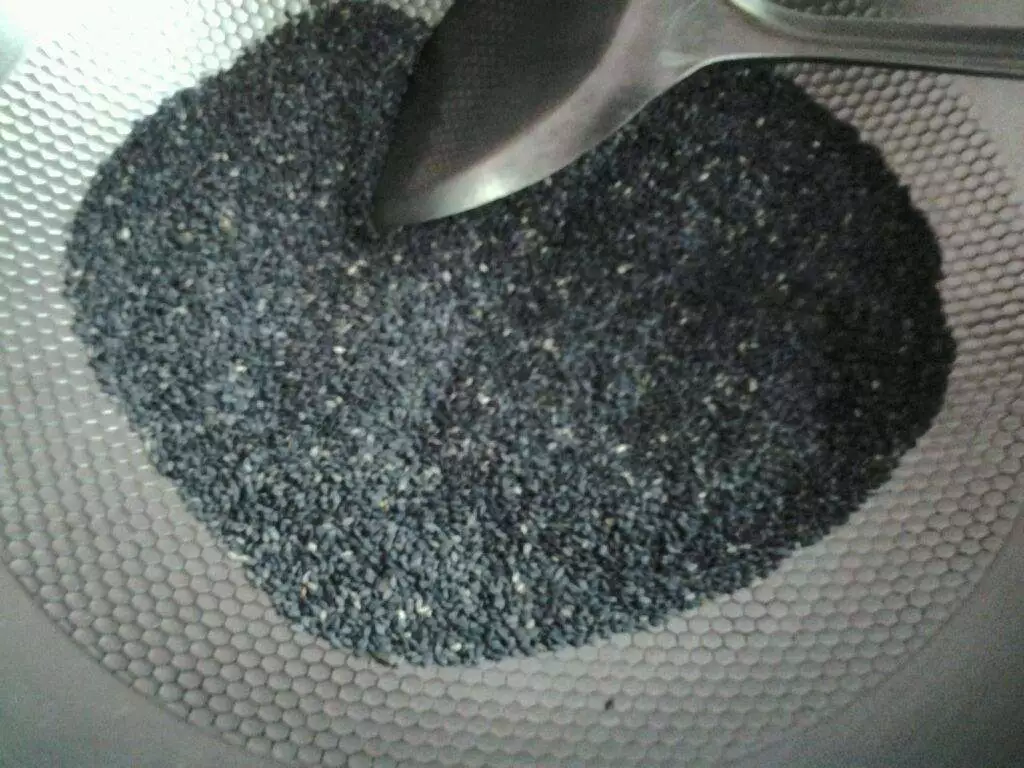 80年代的花盆有收藏价值吗,老花匠在盆里撒点粉末,不招虫不黄叶,狂开花呼呼爆盆