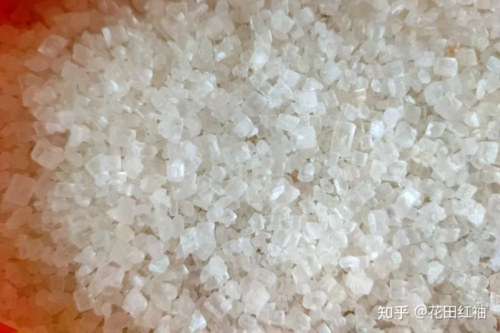 养花黄叶子怎么办，网络盛传8种“养花小妙招”，一顿操作白忙活，黄叶又烂根