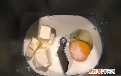东菱面包机做面包的教程是什么，东菱面包机操作方法