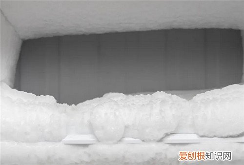 冰箱冷藏室结冰的原因和解决方法是怎样的，冰箱冷藏室结冰的原因和解决方法是怎样的呢