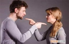 老公总是贬低老婆是什么心理，老公总是贬低老婆是什么心理,女人该怎么办?