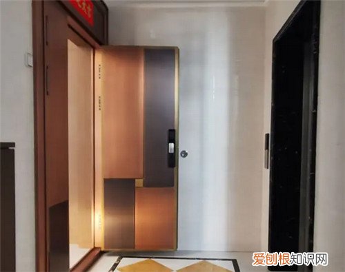 一梯两户门对门谁家好，一梯两户门对门谁家好些