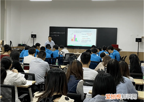 怎么提高情商和交流能力,怎么提高情商 和说话水平
