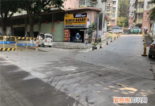 小区内人行道算路冲吗，小区人行道算不算路冲吗