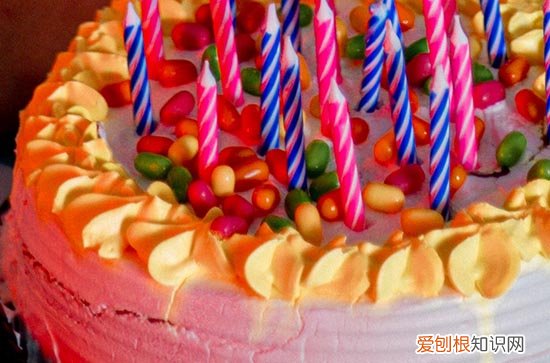 儿子20岁生日祝福语 简短独特20岁生日简短经典
