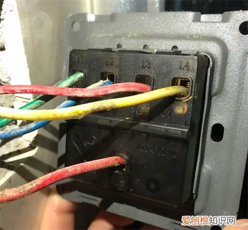 灯开关坏了没弹力怎么关灯，电灯开关没有弹力怎么办
