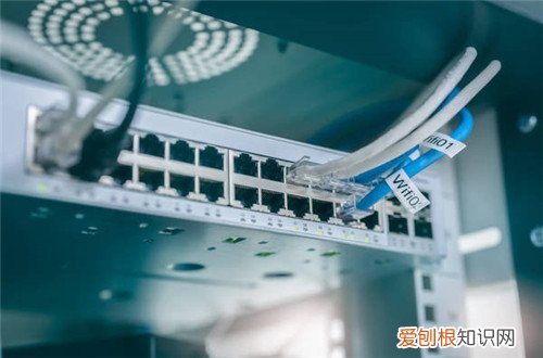 路由器怎么无线桥接另外一个路由器，路由器怎么无线桥接另外一个路由器视频