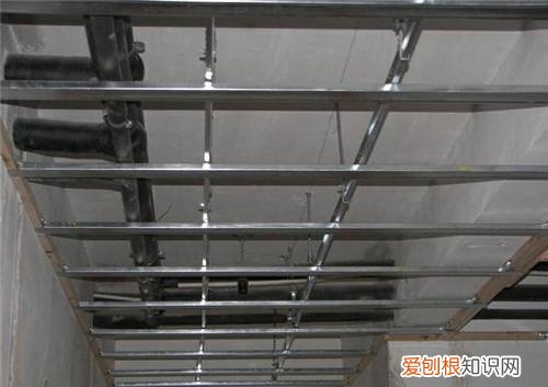 100平方需要多少轻钢龙骨，100平方需要多少轻钢龙骨计算公式