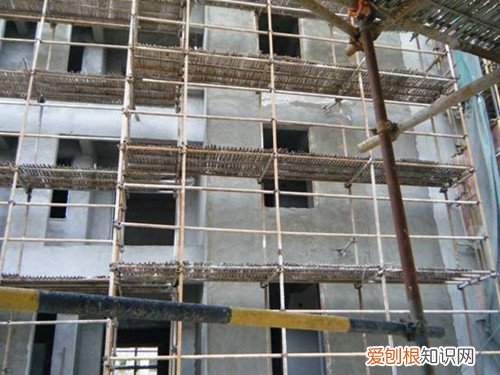 外墙保温板锚固钉规范是什么，外墙保温板锚固钉规范是什么样的