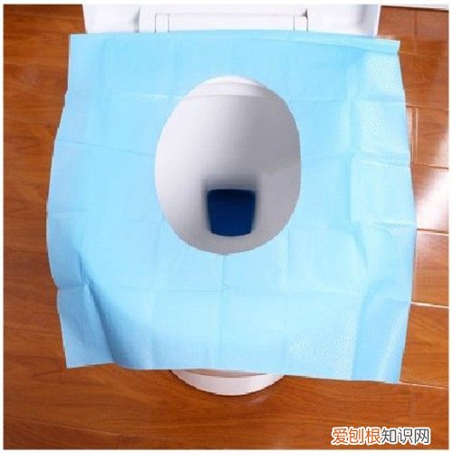 马桶纸怎么铺，马桶用纸怎么做