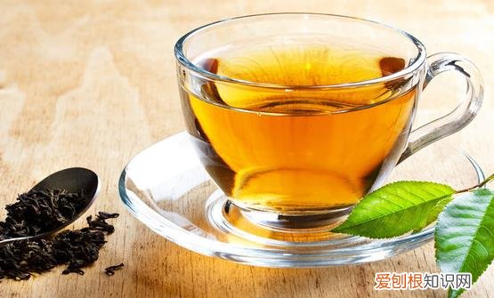 分享护理头发的小偏方 吃黑芝麻能促进白发转黑