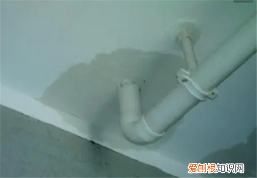 楼上漏水不修可以堵死吗，楼上漏水不修咋办