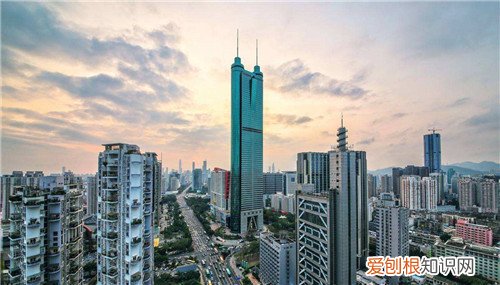 深圳标志性建筑有哪些，深圳标志性的建筑是什么