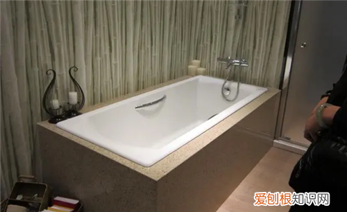 浴缸排水管预留尺寸是多少，独立浴缸排水预留尺寸