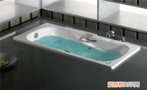 浴缸排水管预留尺寸是多少，独立浴缸排水预留尺寸