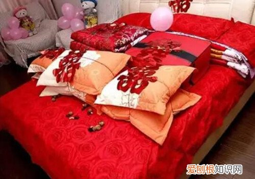 中式铺床标准步骤，中式铺床方法