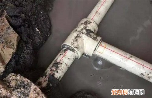 楼下漏水楼上找不到原因怎么查，楼下漏水找不到漏水的地方怎么办