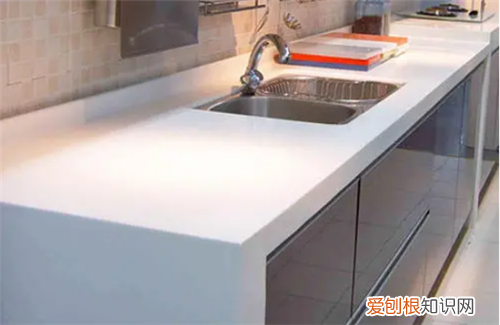 厨房台面尺寸是多少，厨房台面尺寸是多少的