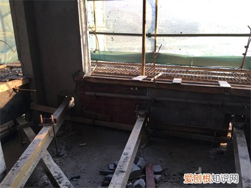 总高18层槽钢层在第几层，总高18层,17层是槽钢层吗