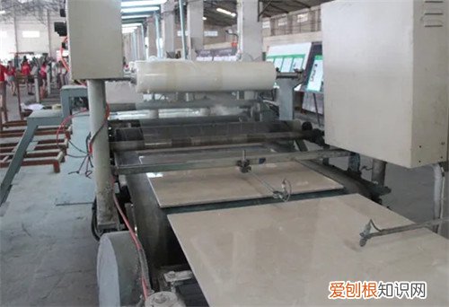 瓷砖生产工艺流程是怎样的，瓷砖的施工工艺流程