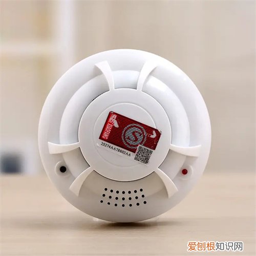 酒店屋顶的灯一闪一闪红光是什么,酒店屋顶的灯一闪一闪红光是什么原因