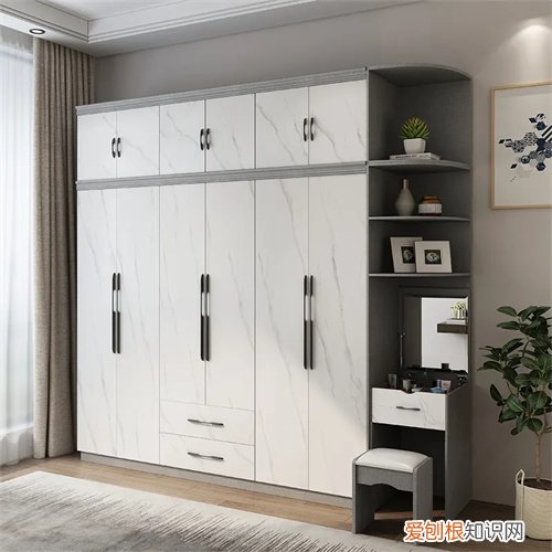 22平米能做几个衣柜，22平衣柜有多大