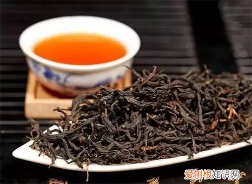 屋里新打个衣柜可以住人吗,房间里新打了柜子能住人吗