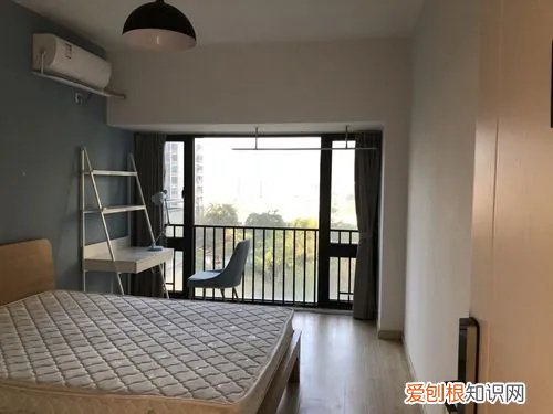 情侣合租房子不隔音怎么办,合租 不隔音