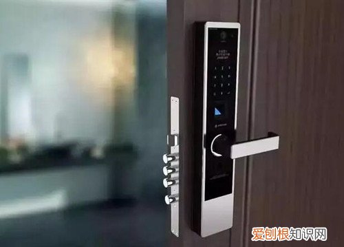 门锁的拆卸与安装方法，卫生间门锁的拆卸与安装方法