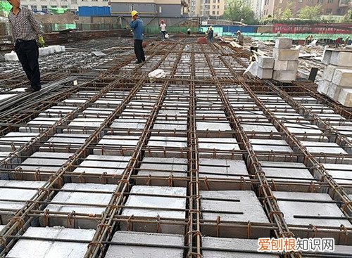 1平米400公斤会压塌楼板么，楼板能承受400斤吗