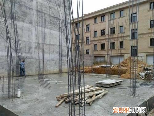 自建房10公分楼板薄吗,自建房楼板厚度