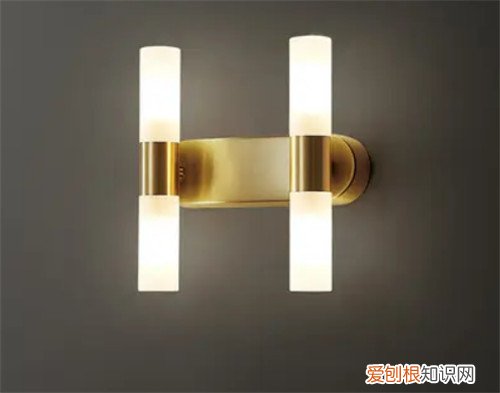 为什么现在不装壁灯了,电视墙有壁灯还装不装射灯