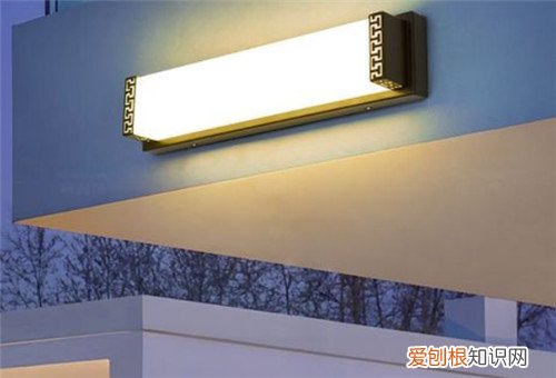 为什么现在不装壁灯了,电视墙有壁灯还装不装射灯