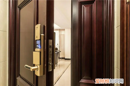 金佰鑫防盗门是品牌吗,金佰鑫防盗门是品牌吗知乎