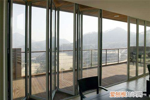 客厅隐形折叠门好用吗，客厅隐形折叠门效果图大全