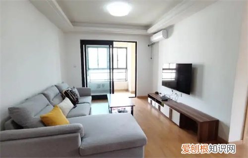 租房5个月灯坏了谁负责，租房5个月灯坏了谁负责修理