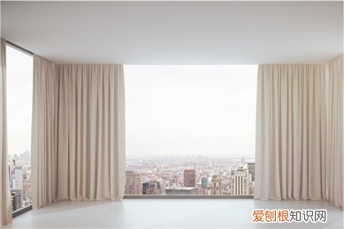 电动窗帘插座位置尺寸是多少，电动窗帘要插座位置图