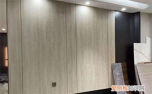 木饰面厚度是多少，木饰面的宽度是多少