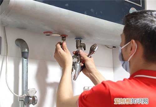 热水器漏水了怎么处理,热水器漏水了怎么处理图片