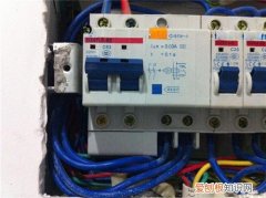 40a漏电开关可以带多少千瓦，40a漏电断路器可以带多少千瓦