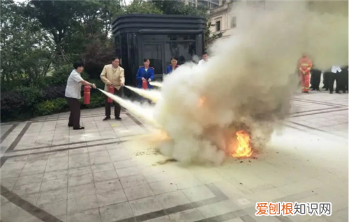 干粉灭火器多久检查一次,干粉灭火器多久检查一次外观