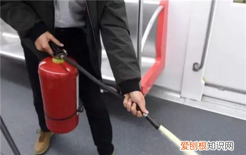 电池着火用什么灭火器,电池火灾用什么灭火器